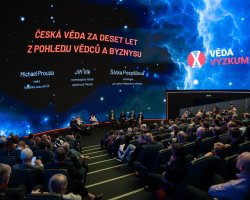 oslava v Planetariu